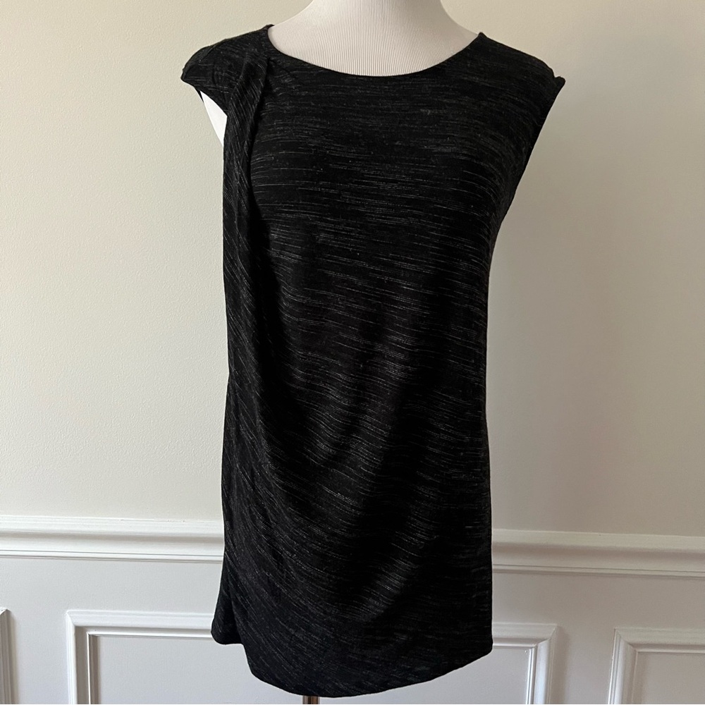 White House Black Market Black Tunic Top | Cap Sleeve | Size M